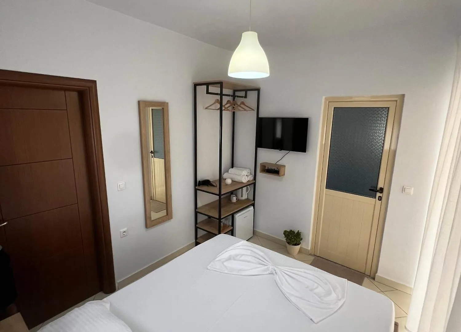 Guest house Helios Rooms Sarande