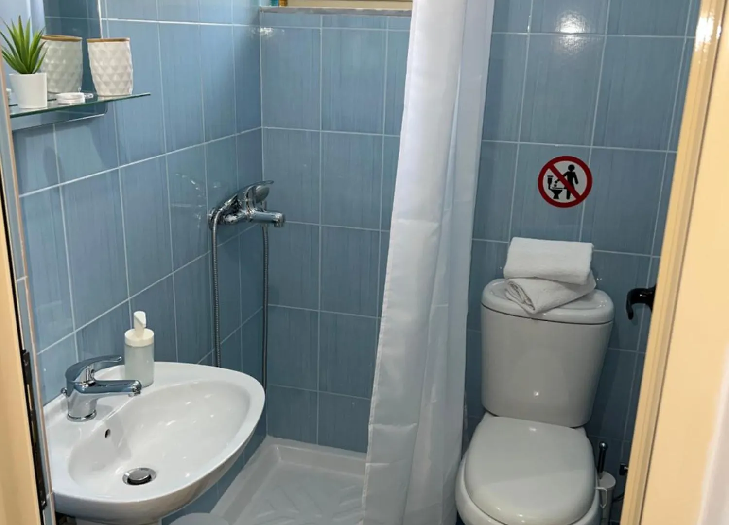 Guest house Helios Rooms Sarande