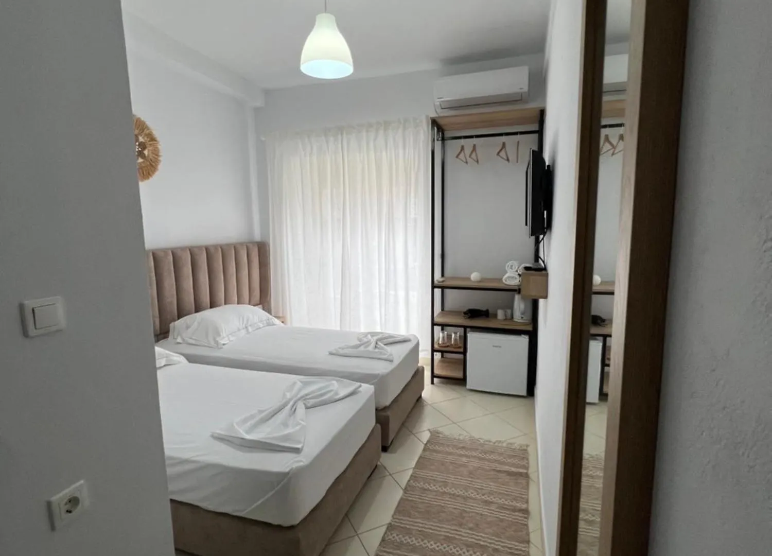 Helios Rooms Sarande Albania